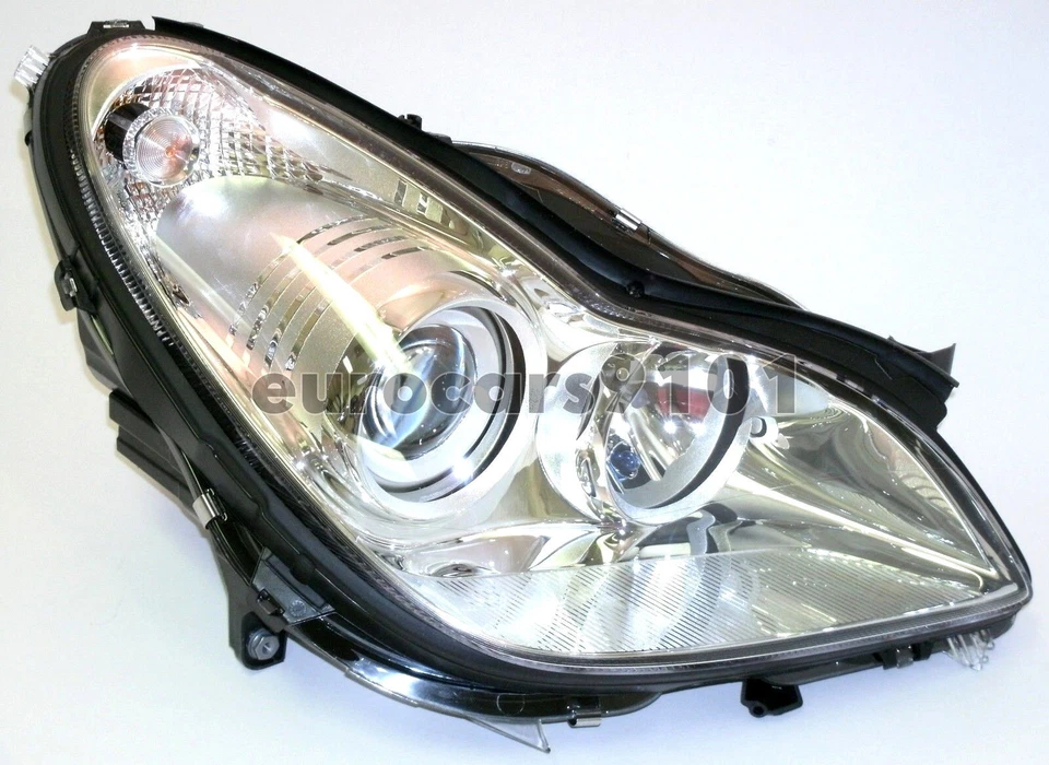 Mercedes-Benz CLS500 Hella Front Right Headlight 008821361 2198204461 - Image 1 of 1