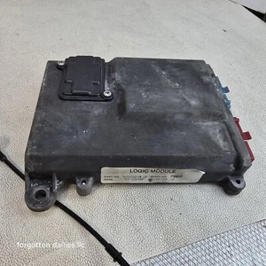 Dodge Shelby Charger Logic Module 5227243 - Imagen 1 de 5