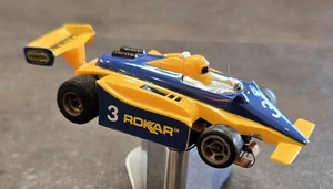 VINTAGE ROKAR F-1 INDY RACE CAR HO SLOT BLUE YELLOW # 3 W CHASSIS RUNS COOL - Picture 1 of 8