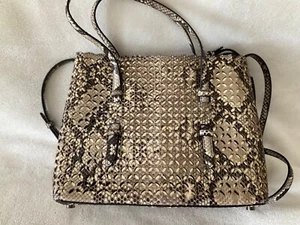 Alaia Laser Cut Tasche Python Leder Beuteltasche Crossbody Neutral Gold 10” x 8” Spiegel - Bild 1 von 15