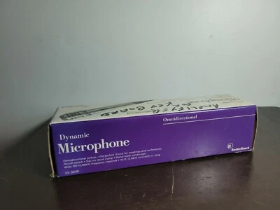 Radio Shack Omni-Directional Dynamic Microphone with mic stand clip - Image 1 of 4