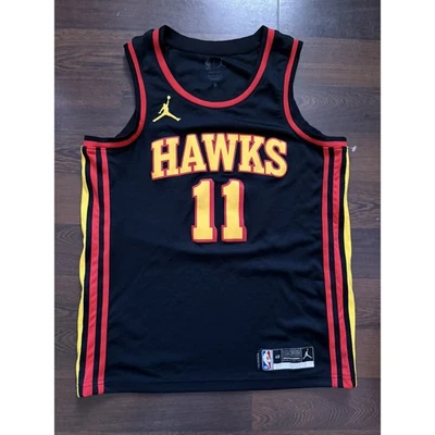 Camiseta Trae Young Atlanta Hawks Nike NBA Swingman tamanho grande (48) - Imagem 1 de 4