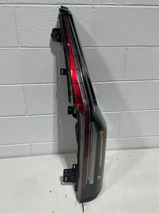 2021 2022 2023 2024 CADILLAC ESCALADE TAILLIGHT TAIL LIGHT RH RIGHT LED OEM - Picture 1 of 4