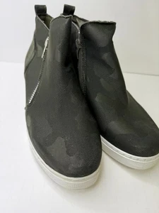 Rouge Helium Ankle Boots  Side Zip Green/Camo Womens Size 10 - Picture 1 of 8