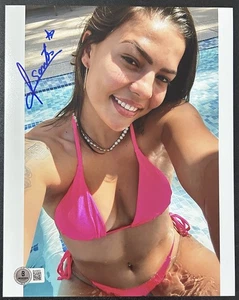 Luana Santos Signed 8x10 Photo. UFC. LFA. TikTok Queen. Beckett COA. MMA. Brazil - Picture 1 of 2