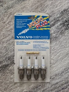Set di 4 candele vintage Volvo - Foto 1 di 2