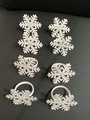 8 anéis de guardanapo de Natal branco Classic Tidings - Imagem 1 de 4