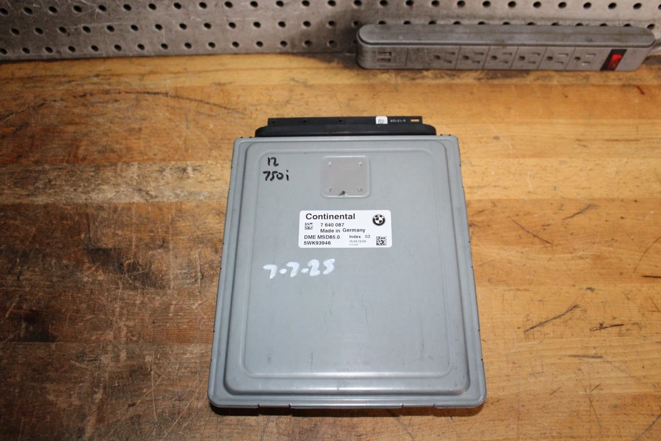 2012 BMW 750i N63 Engine computer Control Module ECU DME MSD85 7640087 - Image 1 of 4