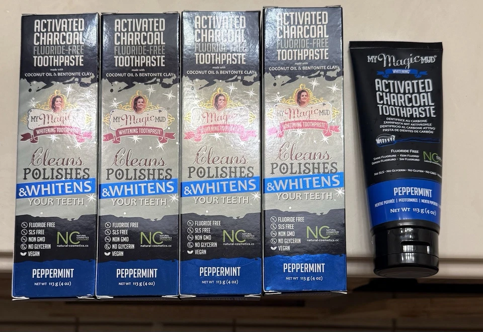 Paquete de 4 pastas de dientes My Magic Mud carbón activado sin flúor Foto 1 de 1