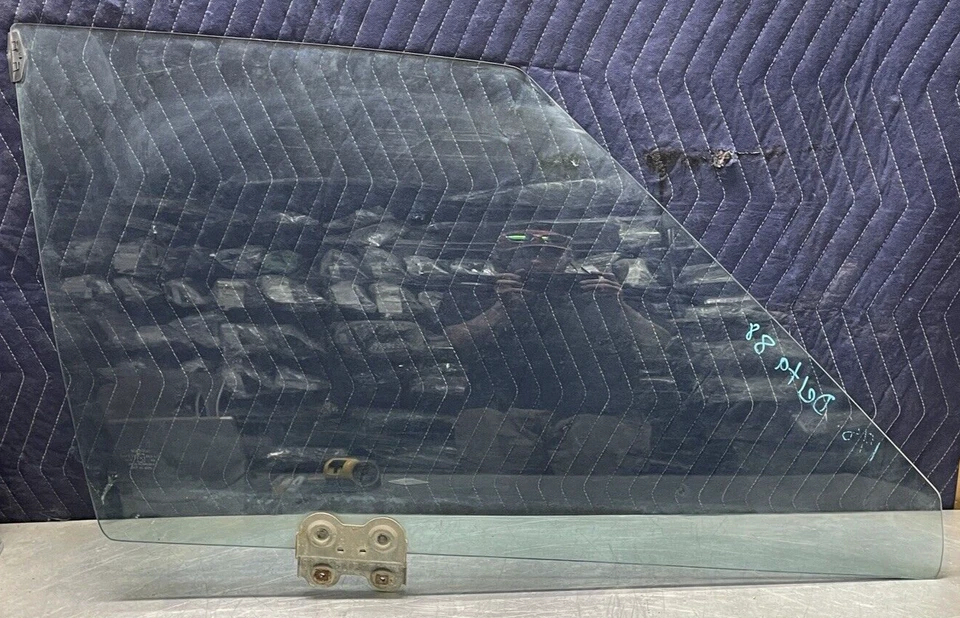 80-92 Chevy Buick Oldsmobile Pontiac Sedan Passenger Front Door Window Glass OEM - Image 1 of 4