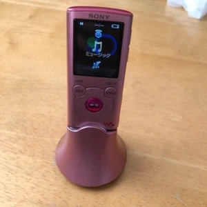 SONY Walkman NW-E052 2GB Digital Audio Player with Speaker Japan Tested - Picture 1 of 2