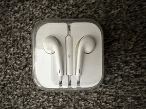 Original Apple EarPods – 3.5mm headphone jack - Zdjęcie 1 z 1