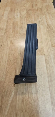 2012 - 2016 BMW F30 F32 320i 328i Accelerator Throttle Gas Pedal 6853175 OEM . - Image 1 of 4