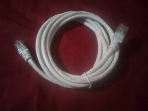 🔥(1) NEW 6.5ft White CAT5e Molded RJ-45 Ethernet Patch Cable 🖥️ UTP 26AWG RJ45 - Picture 1 of 6