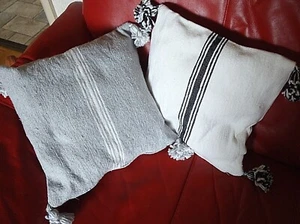 "COJINES DE DISPERSIÓN PEQUEÑA DE LANA Y ALGODÓN TEJIDOS DE TELAR * BORLAS POMPONES 14" - Imagen 1 de 11