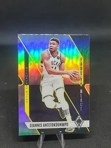 2023-24 Panini Phoenix Giannis Antetokounmpo Refractor #23 Milwaukee Bucks - Bild 1 von 2