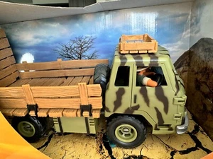 Schleich Safari Expedition Truck 42004 With Driver Figure Open Box - Picture 1 of 6
