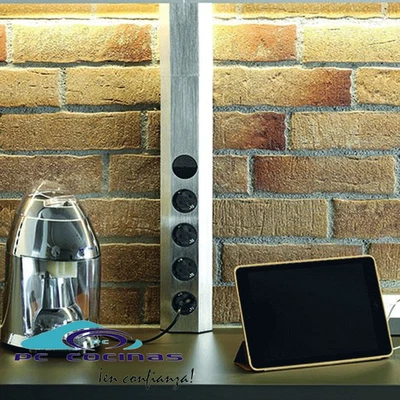 Enchufes de cocina IL 007 pared y esquinas de 90º, 4 enchufes, 1 interruptor  - Imagen 1 de 3