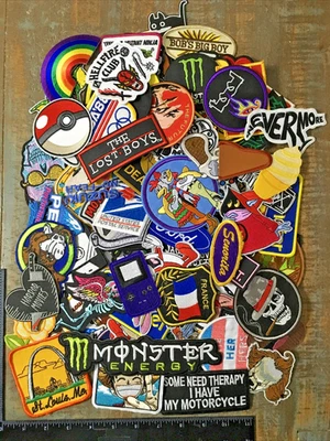 HUGE 100 PATCH LOT OF IRON ON PATCHES CARTOON BEER HIPPIE RETRO MUSIC TV MOVIE - Image 1 of 4