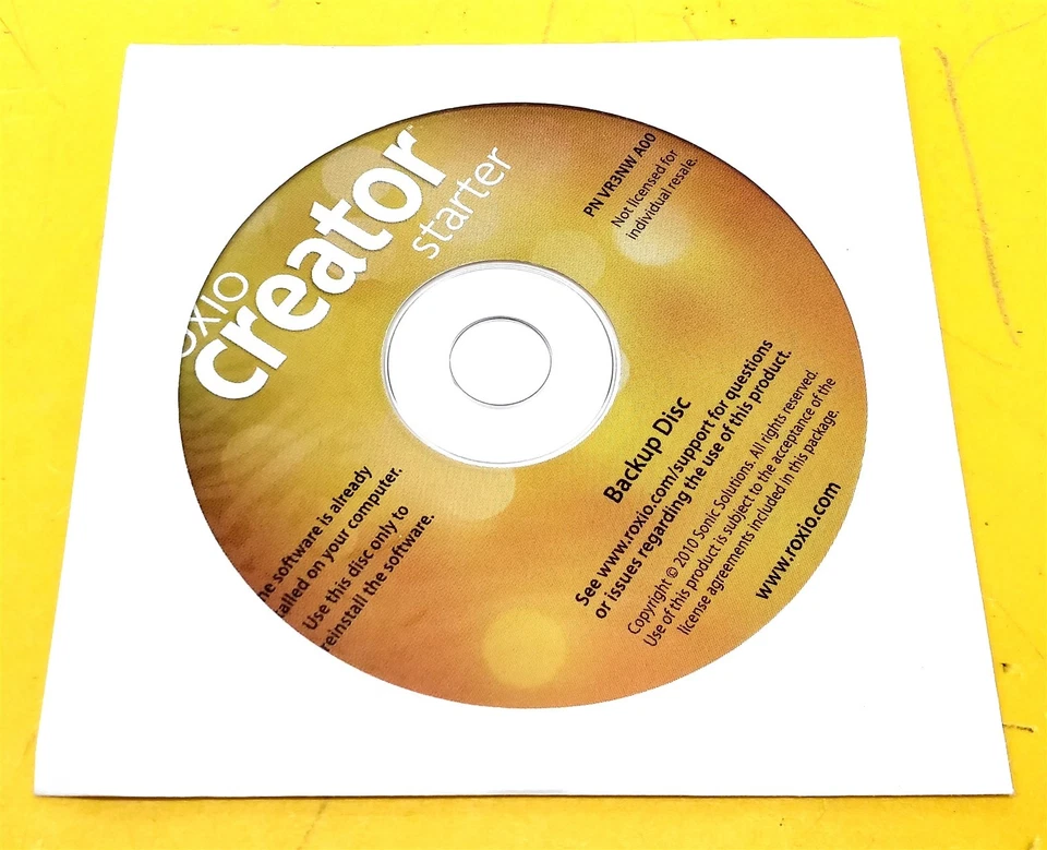 ⭐️⭐️⭐️⭐️⭐️ Roxio Creator Starter Backup Software CD Disc  - Image 1 of 4
