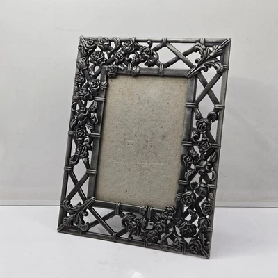 Marco de fotos de peltre vintage celosía floral plata 3D mesa 3,5x5 romántico Foto 1 de 4
