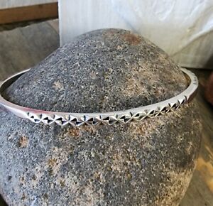 James Avery Rare Bangle Bracelet Size Medium Beautiful Piece!