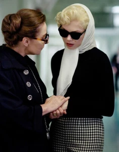 My Week with Marilyn Unsigned photo - Cast - Donation to Cancer Charity *39 - Imagen 1 de 1