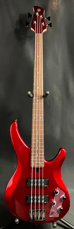 Bajo eléctrico Yamaha TRBX304CAR 4 cuerdas rojo caramelo manzana Foto 1 de 4
