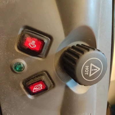 Laurastar funktionstüchtig, Mängel am Bügeltisch Rost und Beschädigung, - Bild 1 von 4