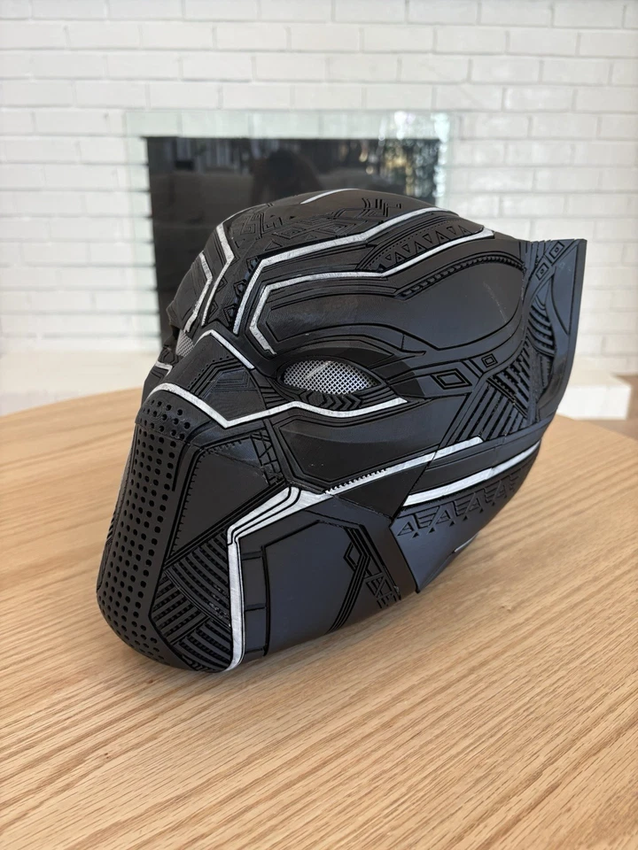 Máscara/casco Black Panther perfecto para cosplay y exhibición Foto 1 de 4