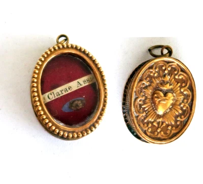 Reliquaire Médaillon Métal Doré Sainte Claire d’Assise Sacré Coeur XIXème - Photo 1/4