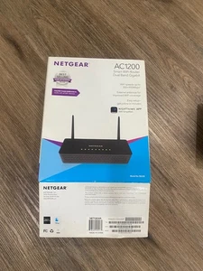 NETGEAR AC1200 SMART Router WiFi Model R6220 - Zdjęcie 1 z 6
