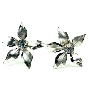 BUGBEE AND NILES BN Flower Earrings Screw Back Silver Tone Five Petal Rhinestone - Picture 1 of 9