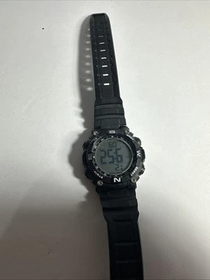 Reloj cronógrafo digital deportivo profesional Armitron para hombre negro (11) Foto 1 de 2