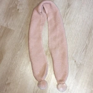 Mayoral made in Spain Little Girl’s Pink Knit Scarf with Pom Poms on ends - Picture 1 of 3