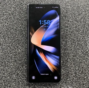 Samsung Galaxy Z Fold4 - 256 Go - Noir (Désimlocké) (CA) - Photo 1 sur 6