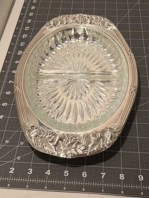 Vintage Sheffield Silver Co Fruit Harvest Silver-Plated Oval Platter With Insert - Image 1 of 4