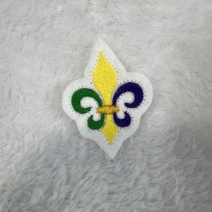 Le Fleur Embroidered Applique - Picture 1 of 2