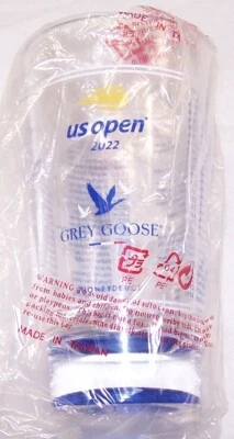 Grey Goose US OPEN 2022 Vidrio Plástico Coleccionable 6"H x 3-1/8" Apertura Foto 1 de 3