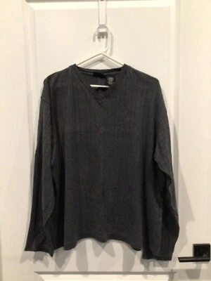 EUC Croft & Barrow top men’s  XL dark gray vertical stripe long sleeve v neck * - Image 1 of 4
