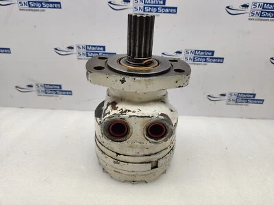 White Hydraulic Roller Stator Hydraulic Motor 4357133 4474546 - Image 1 of 4