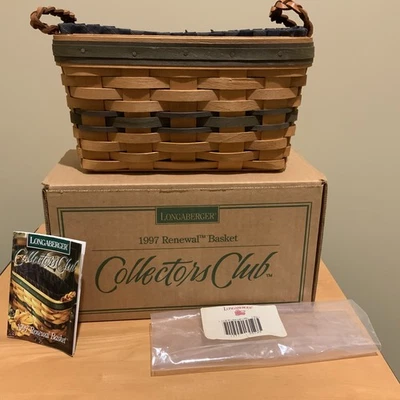 LONGABERGER 1997 COLLECTORS CLUB RENEWAL BASKET W/PROTECT, LINER, & PRODUCT CARD - Image 1 of 4