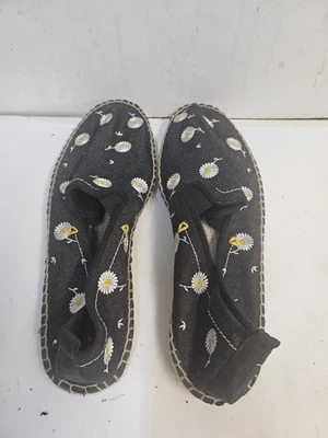 H&M Men’s Shoes Slip-On Size 10.5 US Flowered Fabric - Never Worn - Image 1 of 3