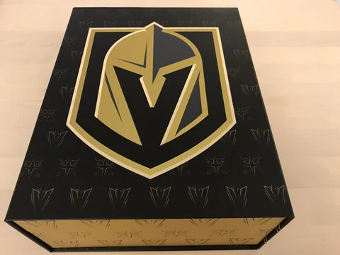 Rare Vegas Golden Knights 2018-19 Season Ticket Member Box (Scarf, Pin) Cover