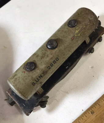 Vintage Lionel 2680 Silver S.U.N.X. Sunoco Tanker O-Gauge - Image 1 of 4