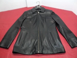 Vintage Woman`s New Wilson Leather jacket never warn size Small with Wilsons Tag - Picture 1 of 6