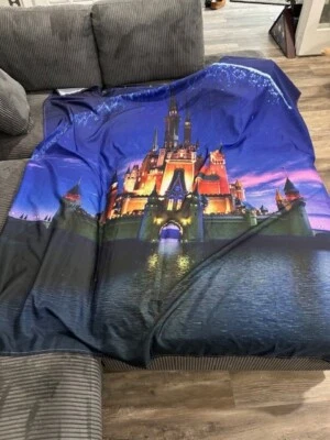 华特迪士尼魔法王国城堡浴帘 — 第 1/2 张图片