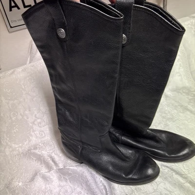 Merona Women’s Tall Leather Size 6 Boots Riding Boots, Hiking Boots Fashion - Image 1 of 4