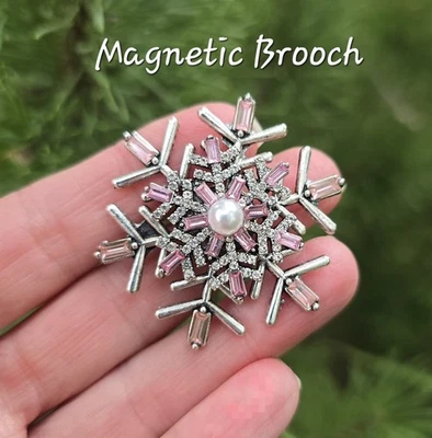 Broche magnético floco de neve rosa, Natal, feriado.  Fecho sem broche rosa para férias - Imagem 1 de 4