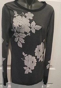 Free People Women's Round Neck Long Sleeve Tunic Gray With Floral Detail Size M - Picture 1 of 4